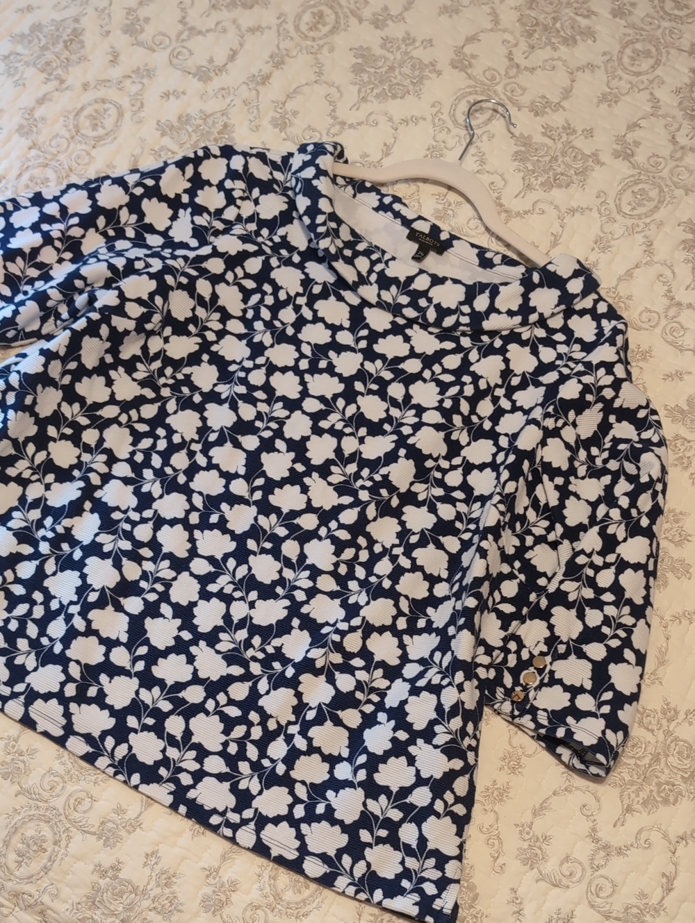 Talbots Navy and White Floral Short Sleeve Top